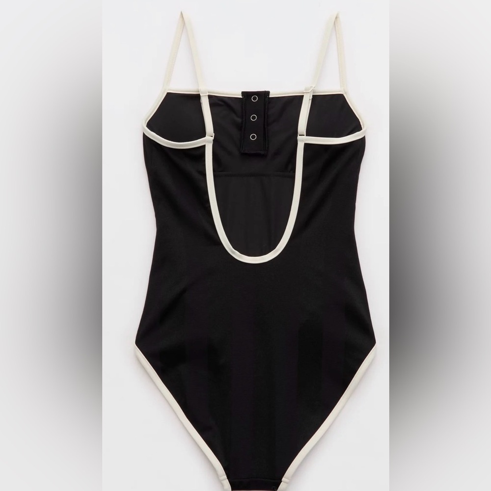 NWT Aerie Black Striped With White Trim Detail One-Piece Swimsuit - Picture 5 of 5